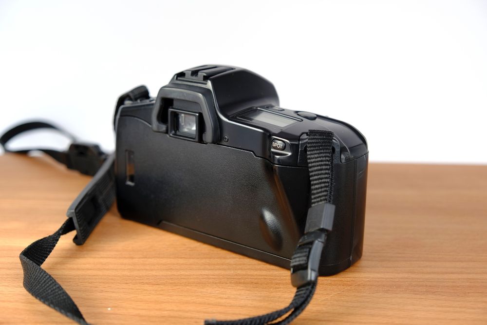 Minolta Fotocamera: Minolta Dynax SPxi – Usato da Luzern venduto da Beli6 2