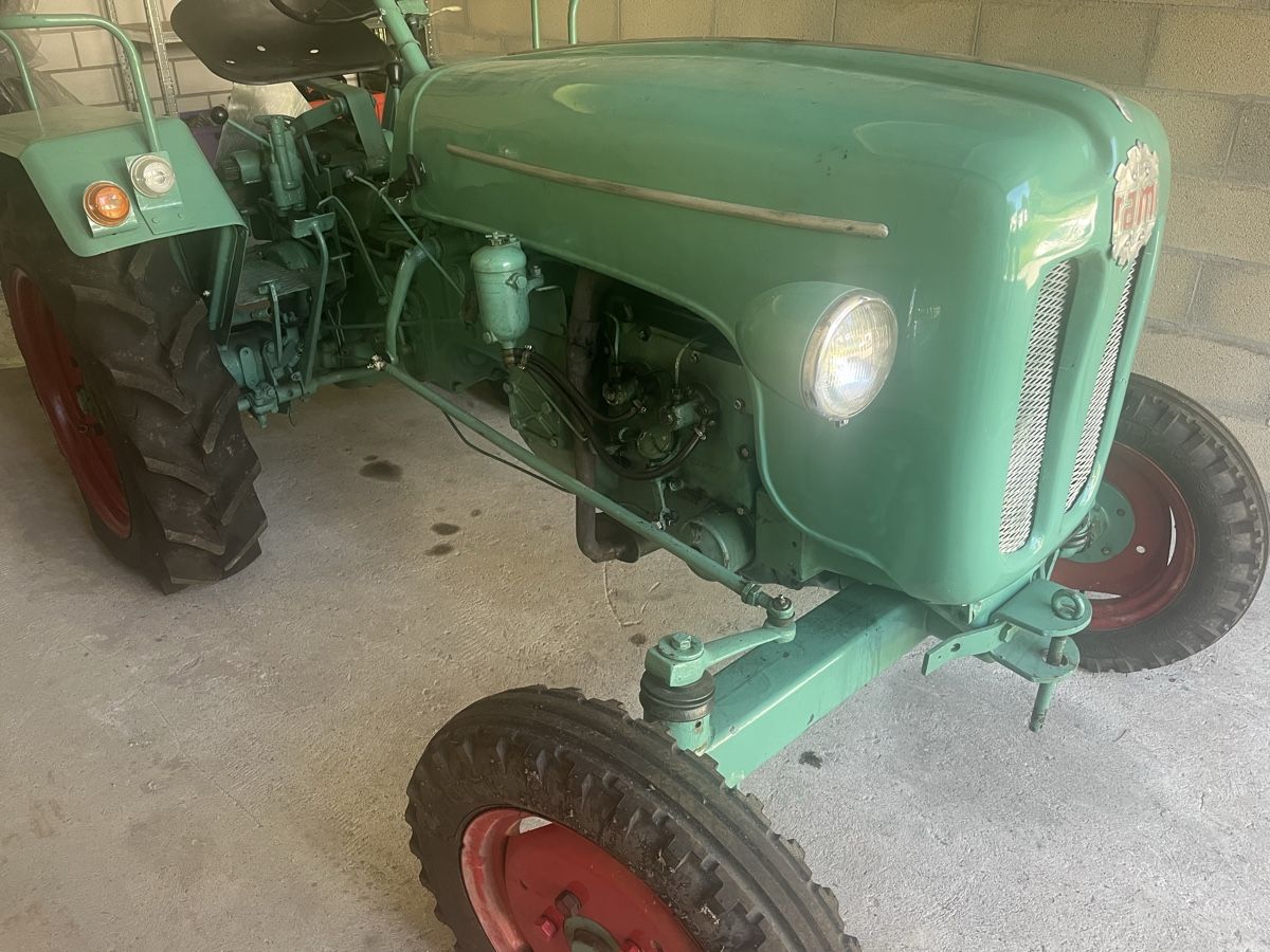 Tracteurs: Tracteurs – D'occasion à Fontainemelon par rot_yc7m