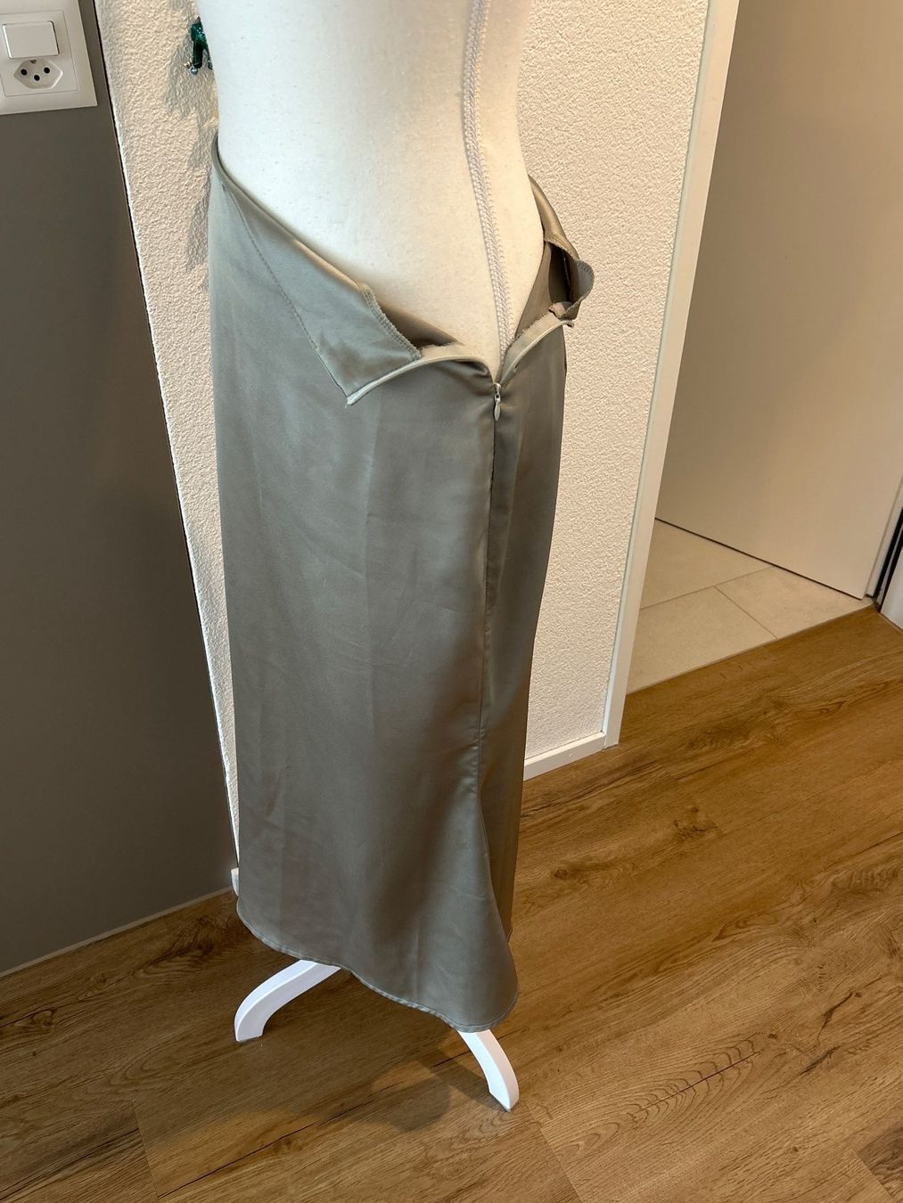 Gonne: Rock lang mint von Missguided Gr. 36 – Usato da Brunnen venduto da Nala2929 4