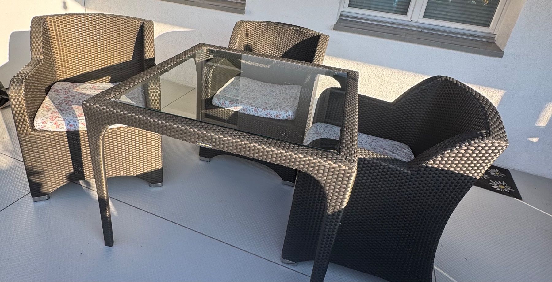 Set di tavolo e panche: Gartenset mit Glastisch und 4 Stühlen – Usato da Walperswil venduto da So1me25 5