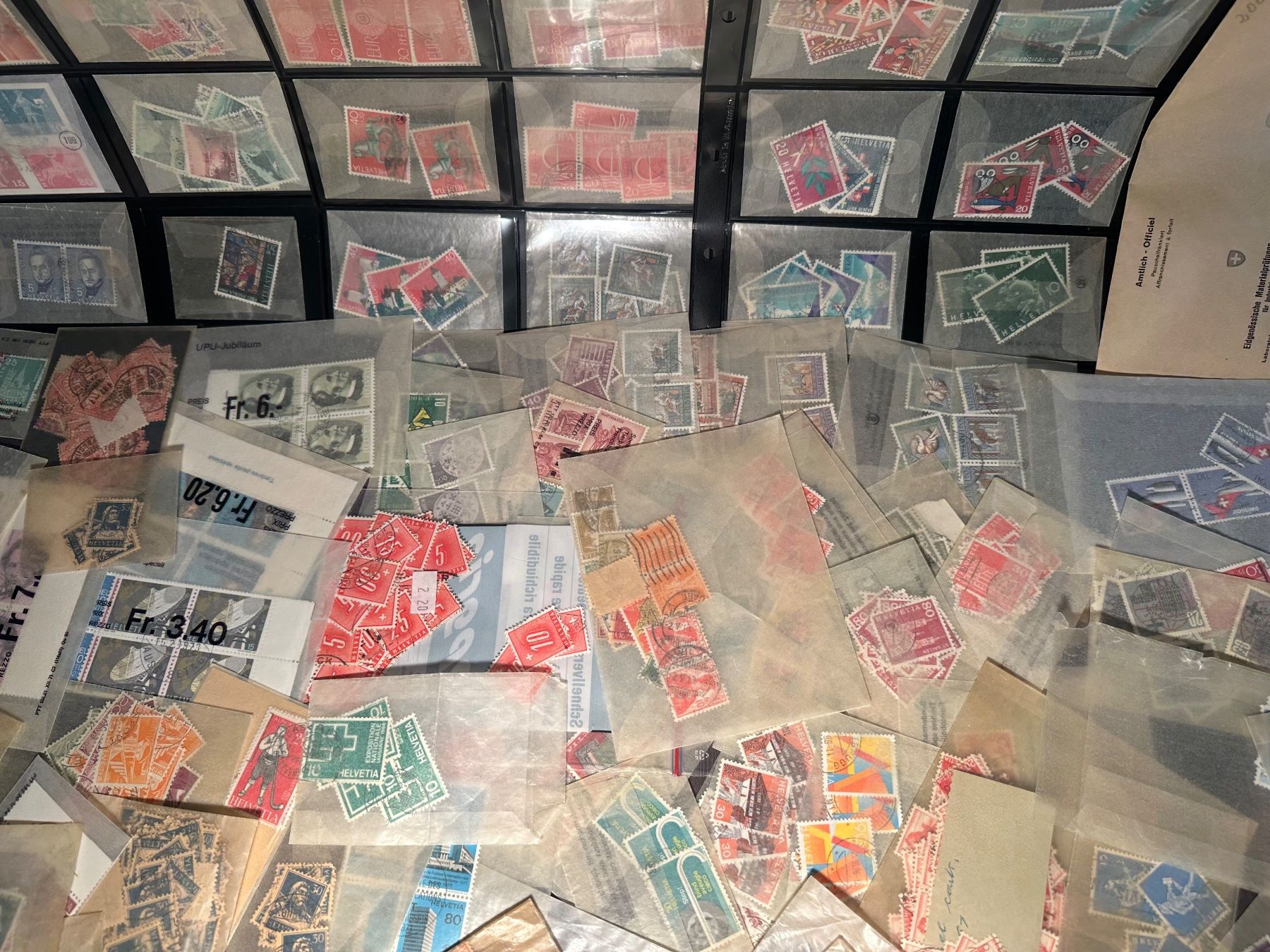 Tous les timbres: Briefmarkensammlung Tüten – D'occasion à Stettfurt par 2442 8