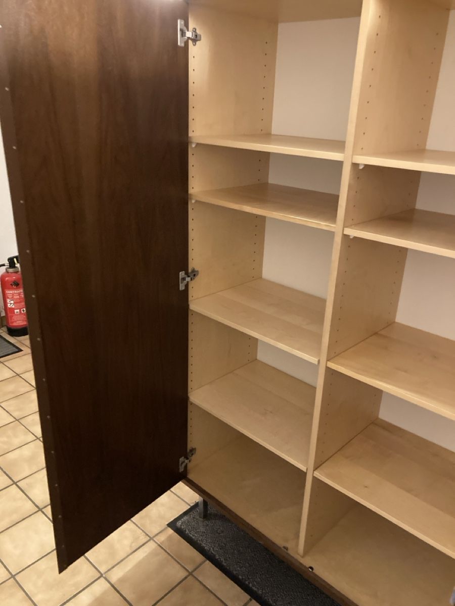 Armadi: Schrank, Massivholz – Usato da Sursee venduto da ADLE7791 2