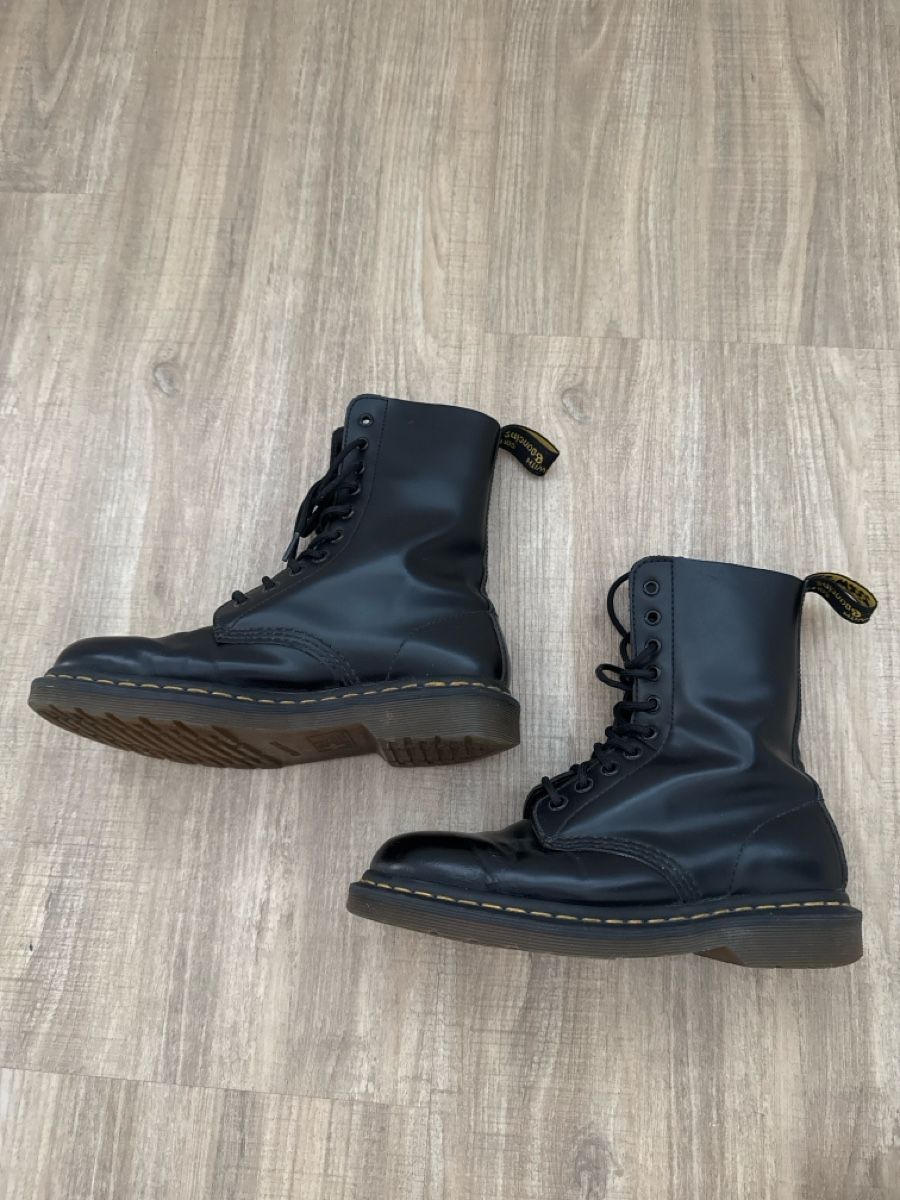 Dr. Martens Scarpe da donna: Doc Martens in Black – Usato da Lachen SZ venduto da cvs_5g7c 3
