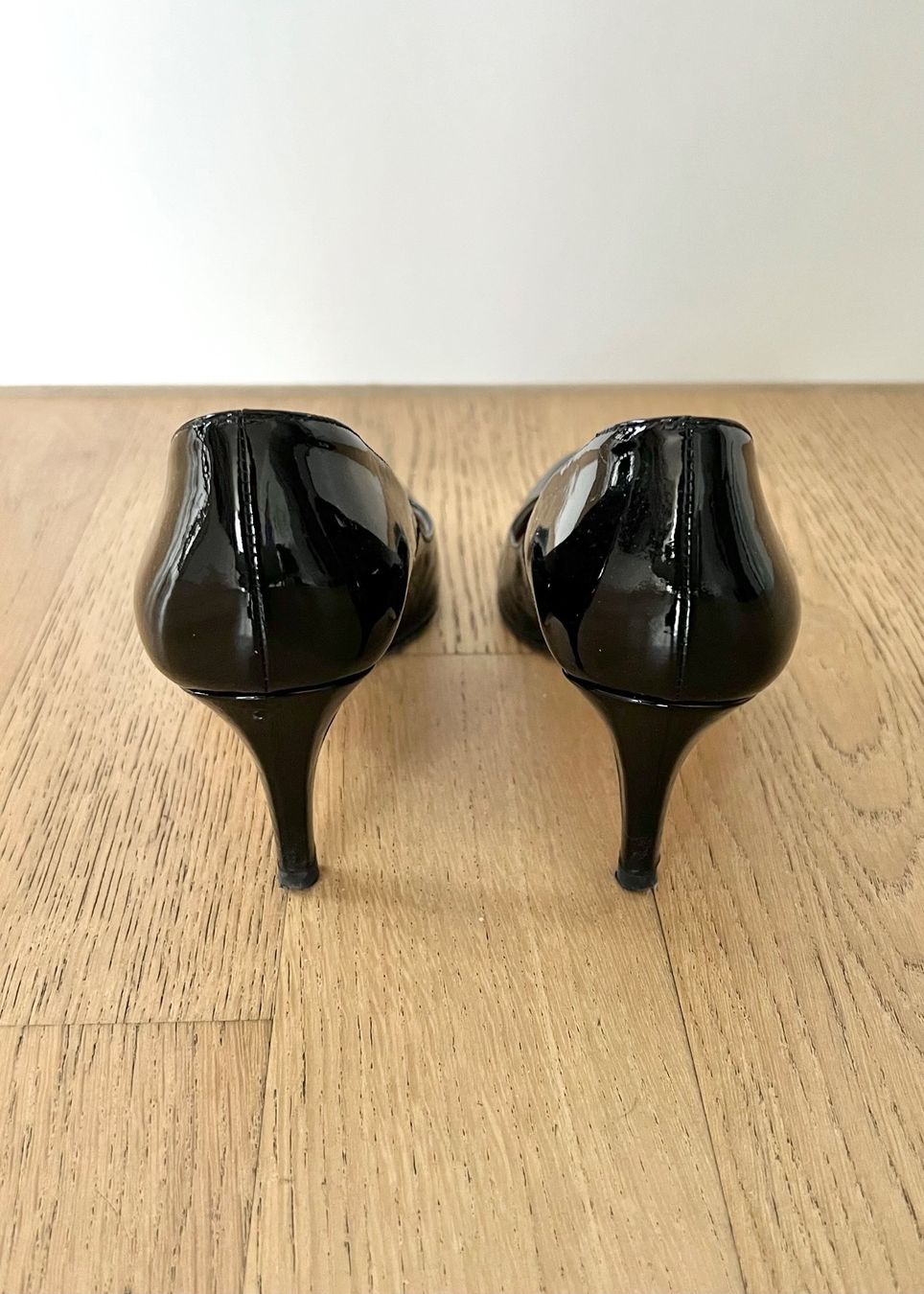 Scarpe da donna: L.K. Bennett Black Pumps, Gr. 35 – Usato da Zürich venduto da berthy 2