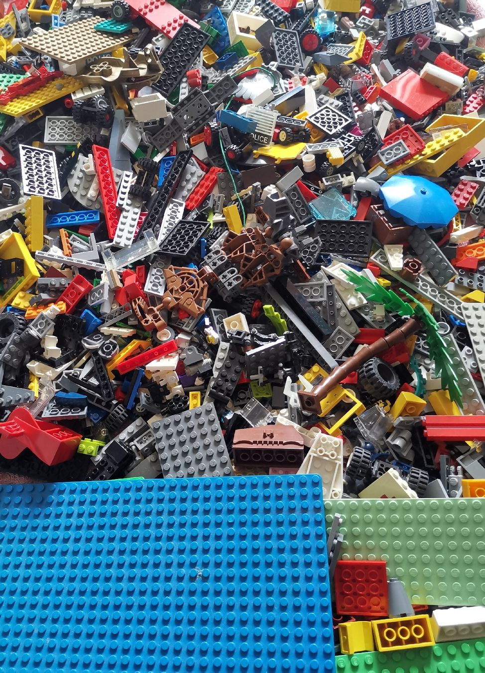 Lego Jouets: Lego "Schrott" ca 7,4 Kilo – D'occasion à Effretikon par Superkarin7 5