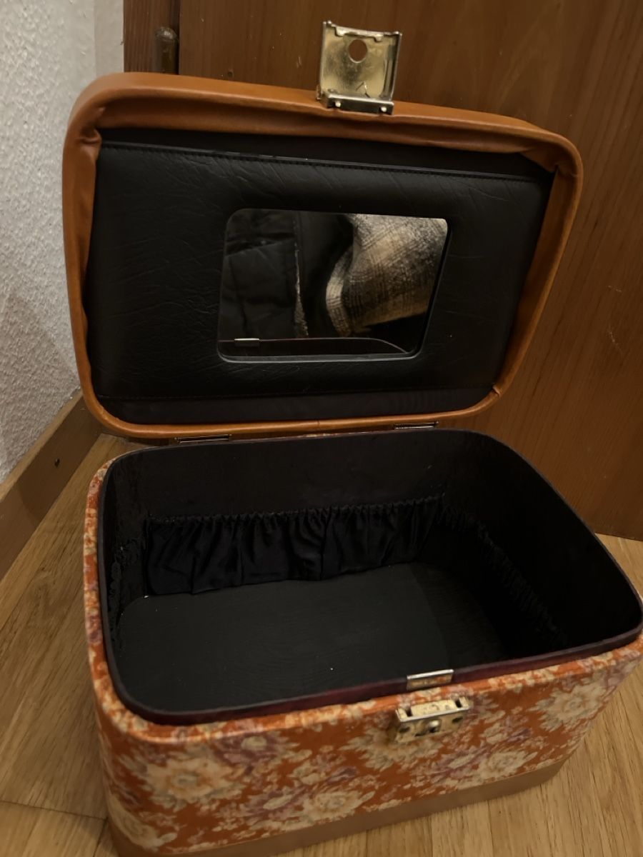 Valigie: Vintage | Leder Kosmetikkoffer – Usato da Basel venduto da SimpleE 2