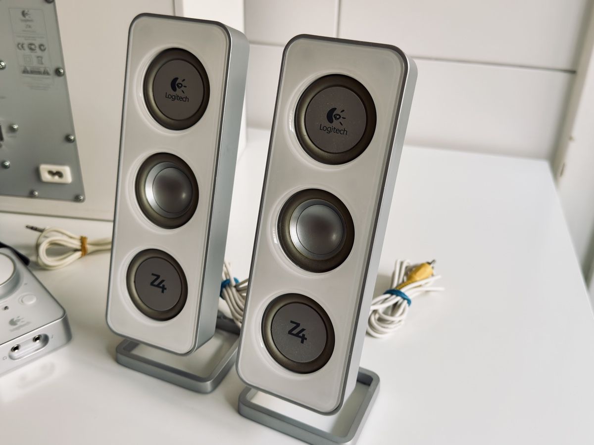 Logitech Lautsprecher: Logitech Z4i Lautsprechersystem für PC  – Gebraucht aus Zürich von dizurik 1