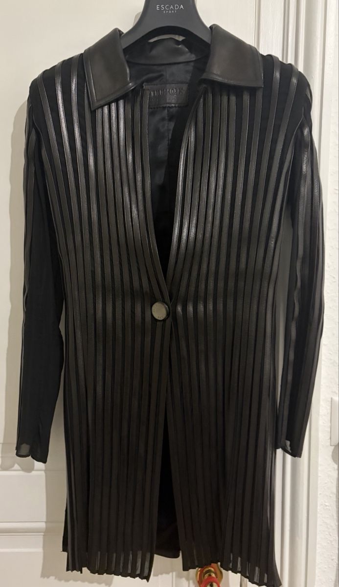 Giacche: Veste noire, Jitrois – Usato da Genève venduto da AlBE909
