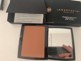 Anastasia Bronzer Tawny,neu & u gebrauchtLadenpreis CHF49.90