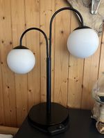 Nachttischlampe / Tischlampe / Bürolampe