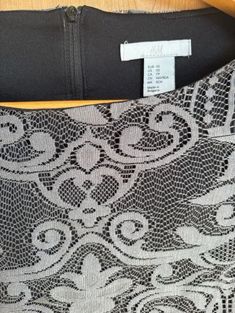 H&M Kleid Spitze schwarz grau Grösse XS neuwertig
