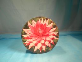 Blechbüchse mit Dahlie