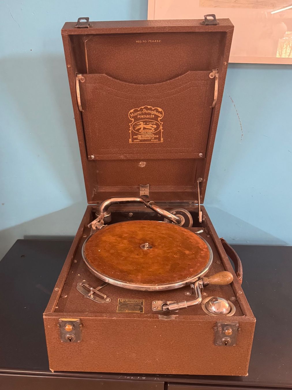 Plattenspieler: Alte Grammophon – Gebraucht aus Schlieren von Freundlich02