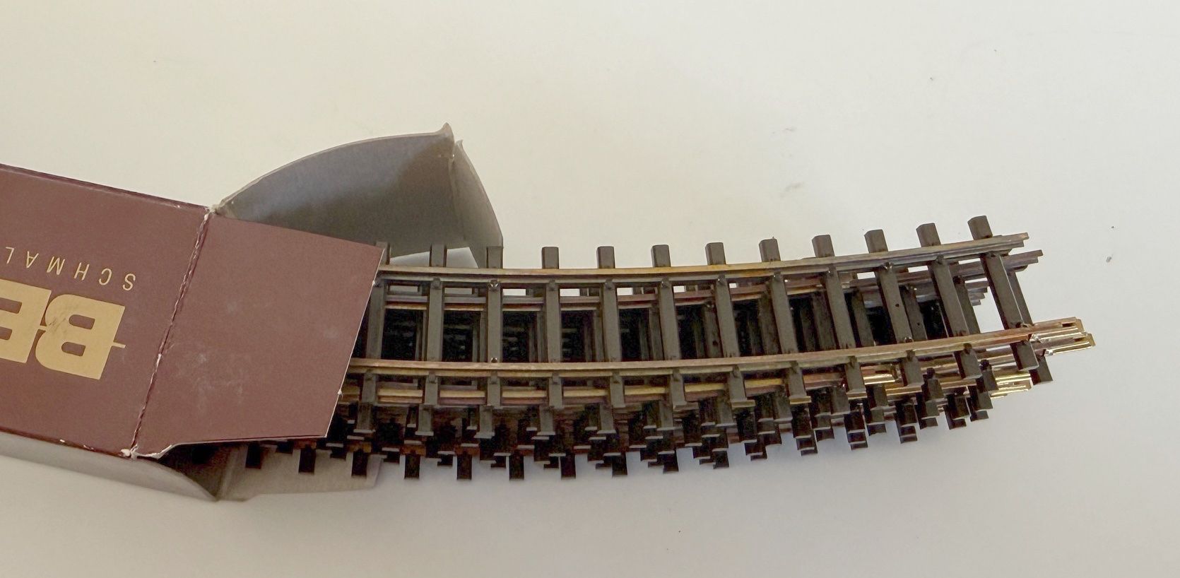 Bemo Modellini di ferrovie: Bemo Gleis gebogen H0m R2  30°  4240 000 – Usato da Samedan venduto da Gischpel25 2