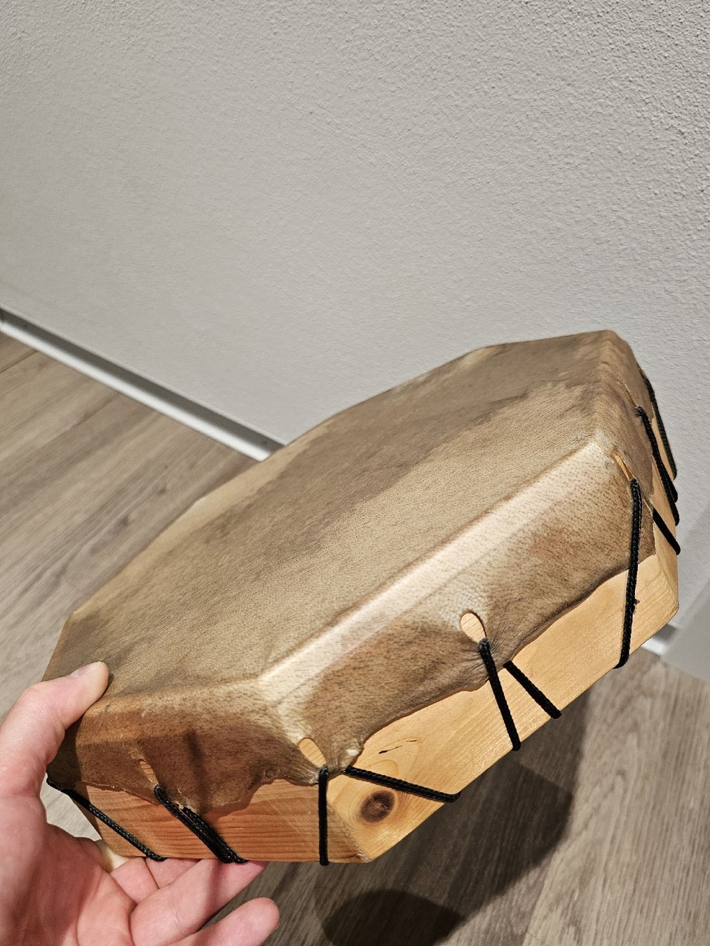 Musikinstrumente: Hand Trommel, Rindsleder Fell,  – Gebraucht aus Wichtrach von Freegoo24 1