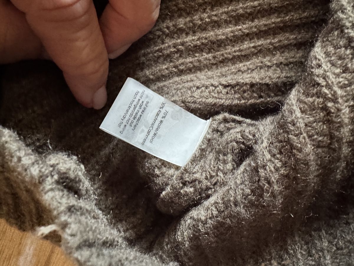 Pullover & Sweatshirts: ffc pulli khaki gr. s – Gebraucht aus Seengen von Shiara 2