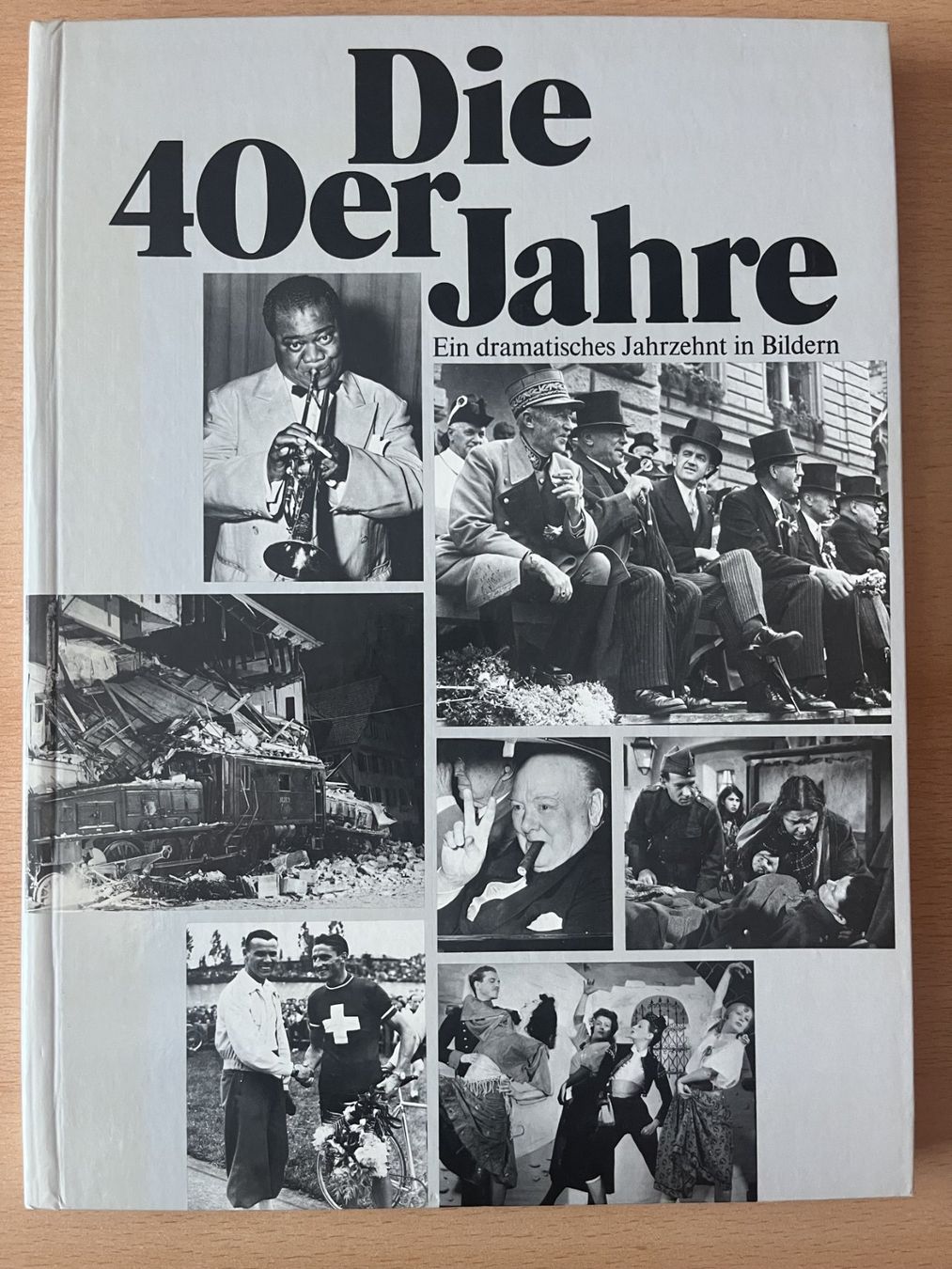 Libri: Buch der Jahre - Die 40er Jahre – Nuovo (secondo la descrizione) da Lausen venduto da Mondeo10628