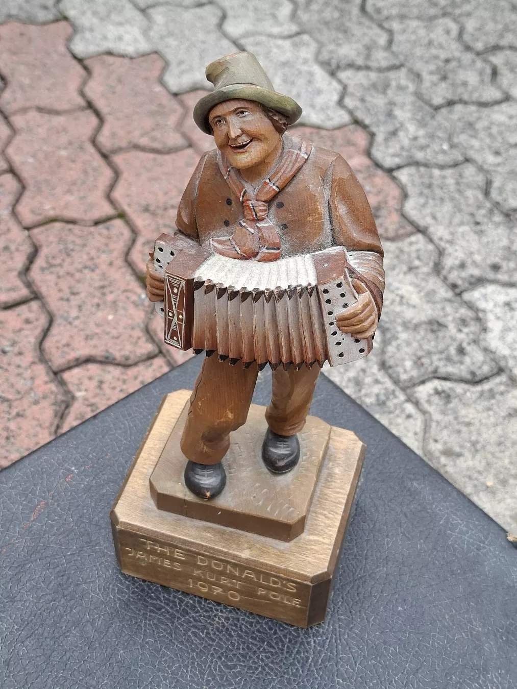 Statuette: brienzer sclultur mann mit orgeli – Usato da Villeneuve venduto da BibiVintage 6