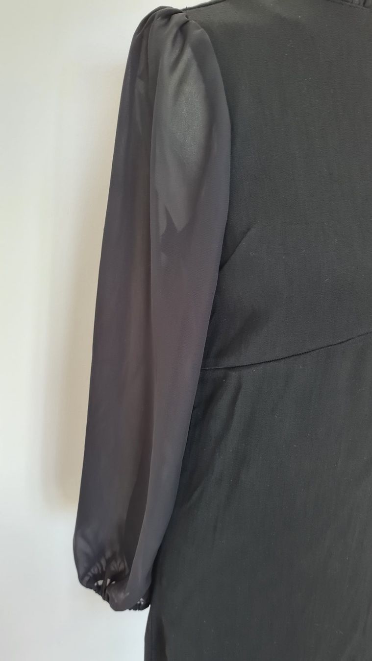 Pinko Vestiti: Robe noire Pinko taille M – Usato da Payerne venduto da wardi11 2