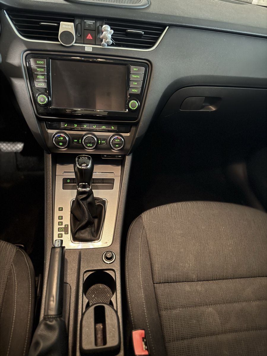 Skoda Automobili: Skoda Octavia 1.6 TDI – Usato da Küttigen venduto da B-Man 7