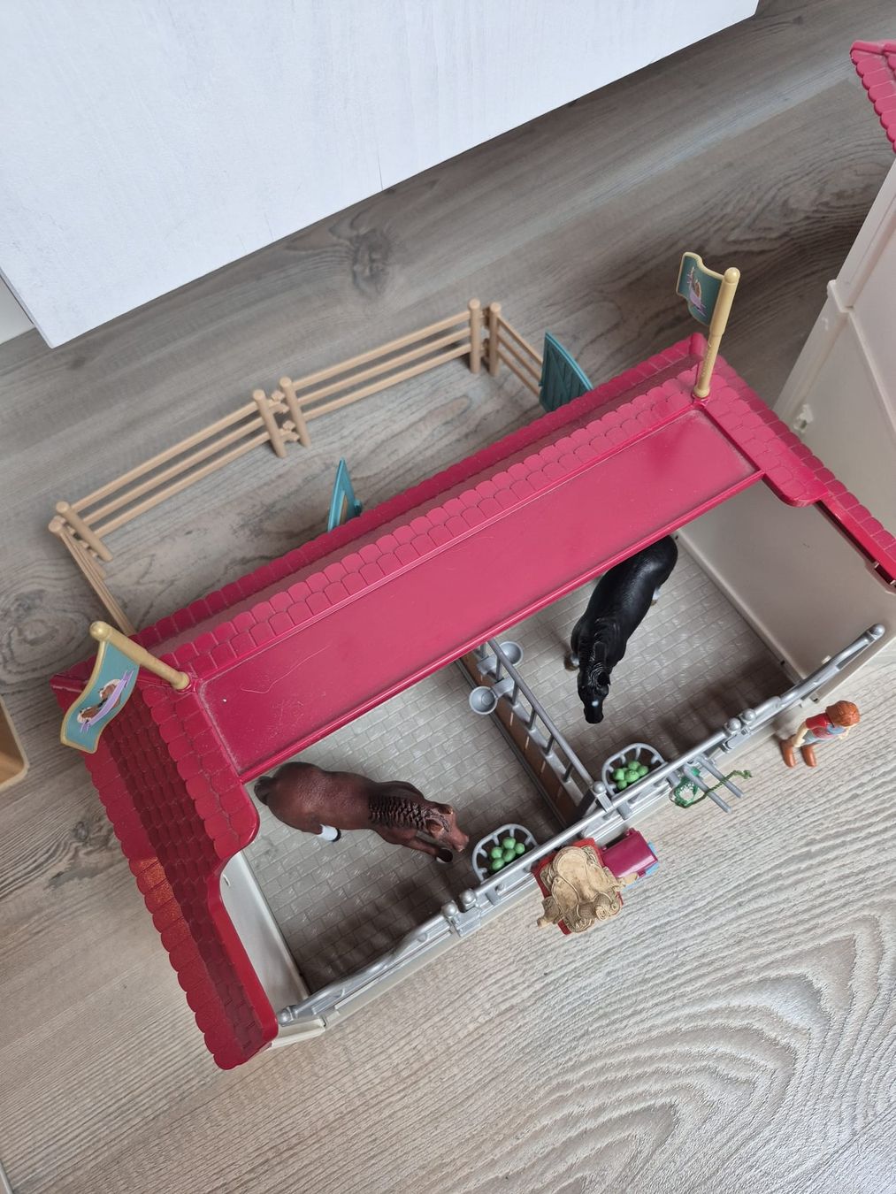 Schleich Giocattoli: Schleich Spielhaus – Usato da Wolfhalden venduto da asp_9tgs 2