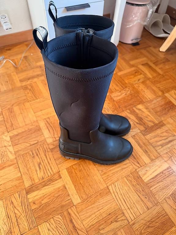 Chaussures hommes: Bottes de pluie  – D'occasion à La Tour-de-Peilz par pil_j6nr