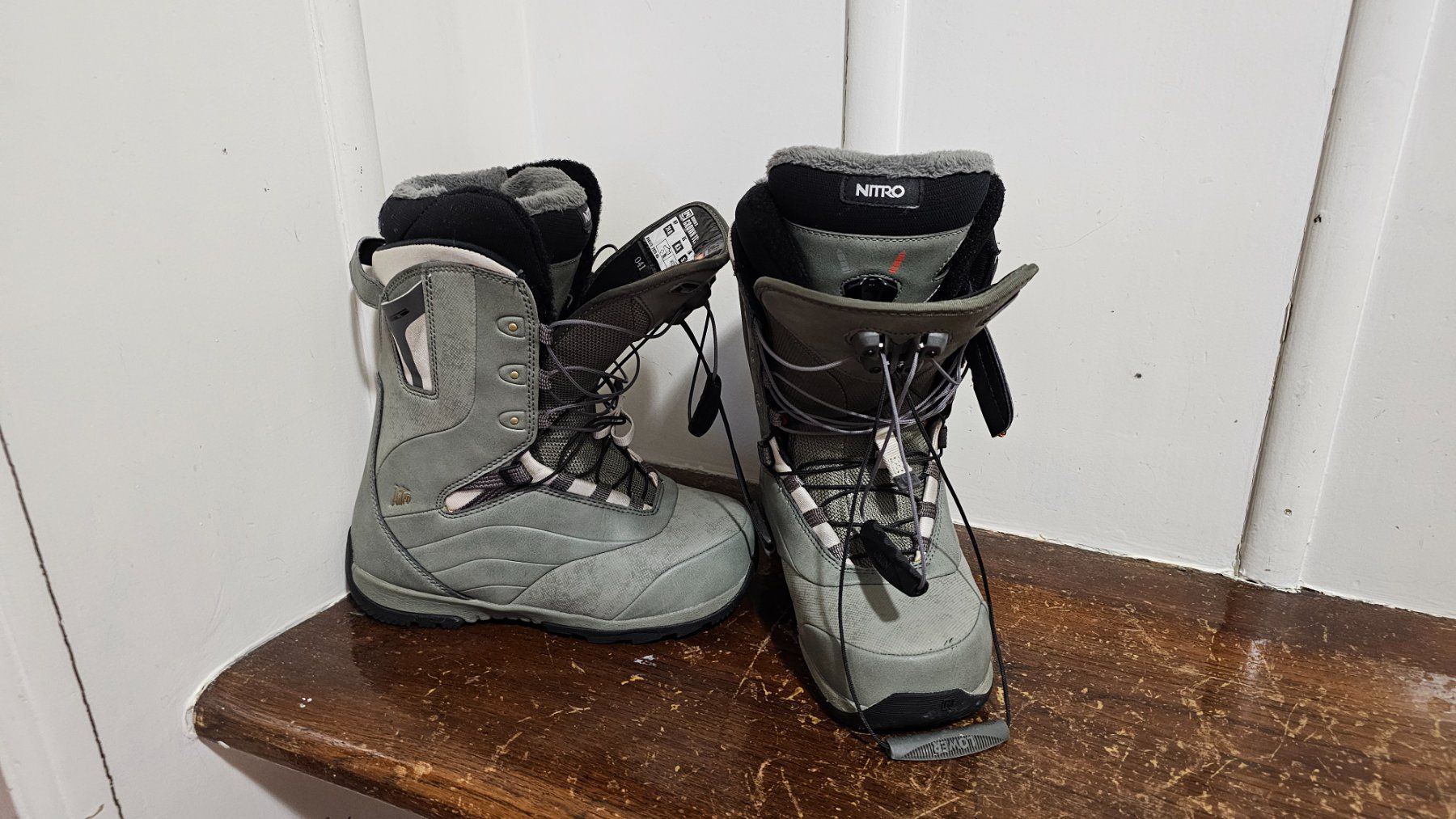 Snowboard Nitro Scarpe da uomo: NITRO CROWN TLS  eu 37 1/3, mp 24 – Usato da Rupperswil venduto da 3212