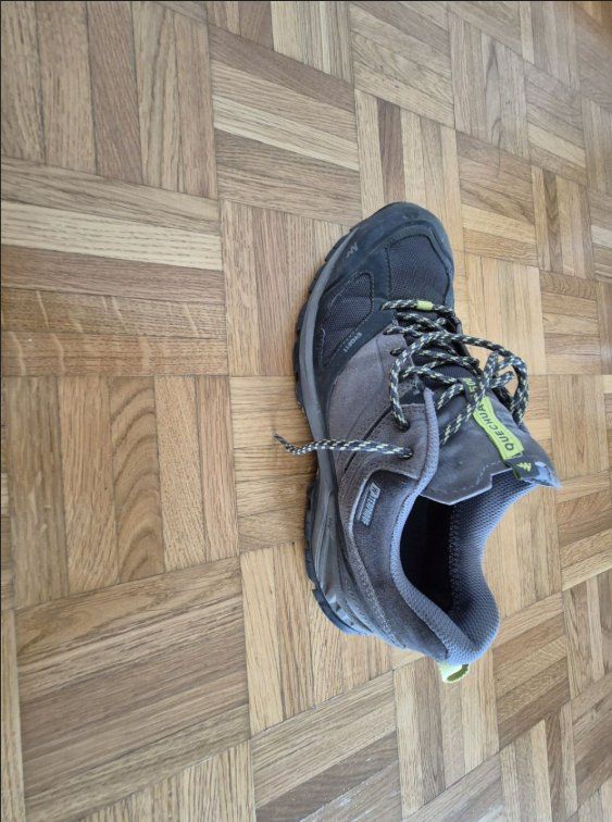 Decathlon Scarpe da uomo: Wanderschuhe Quechua – Nuovo (secondo la descrizione) da Zug venduto da pau_jn5d