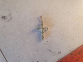 Schmuckanhänger Kreuz