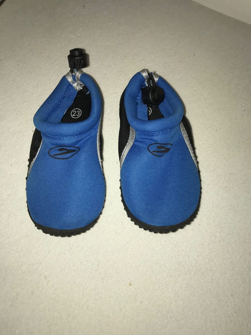 Scarpe per ragazzi: Baby Schwimmschuhe Gr.23 – Usato da Meilen venduto da Exclusive00 1