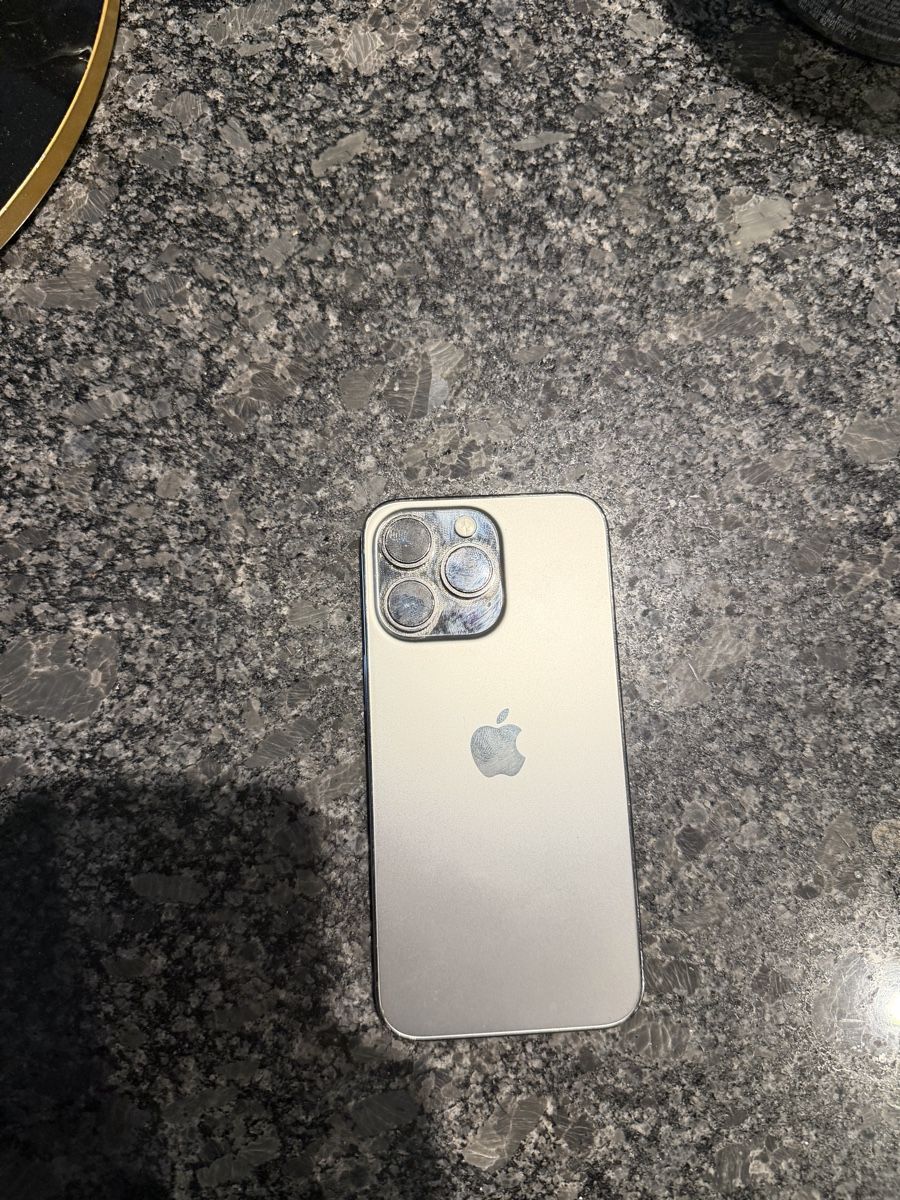 Apple Telefoni cellulari / Smartphones: Iphone 13 pro – Usato da Bubikon venduto da JooLee01