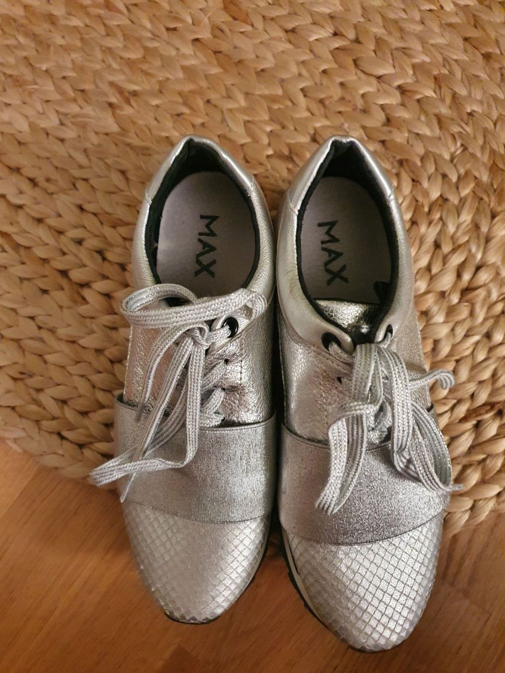 Max Mara Scarpe da donna: MAX Sneaker, Leder, silber, Grösse 37 – Usato da Zumikon venduto da Sternkind2018 4