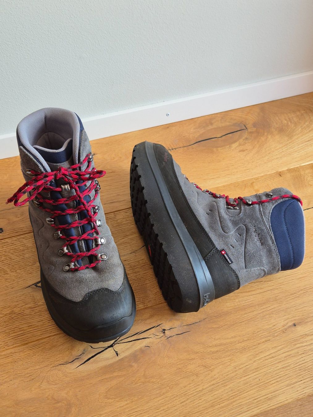 Kybun Scarpe da uomo: Bottes Kybun modèle Matterhorn taille 43 2/3 – Usato da Ballaigues venduto da Akevit 1