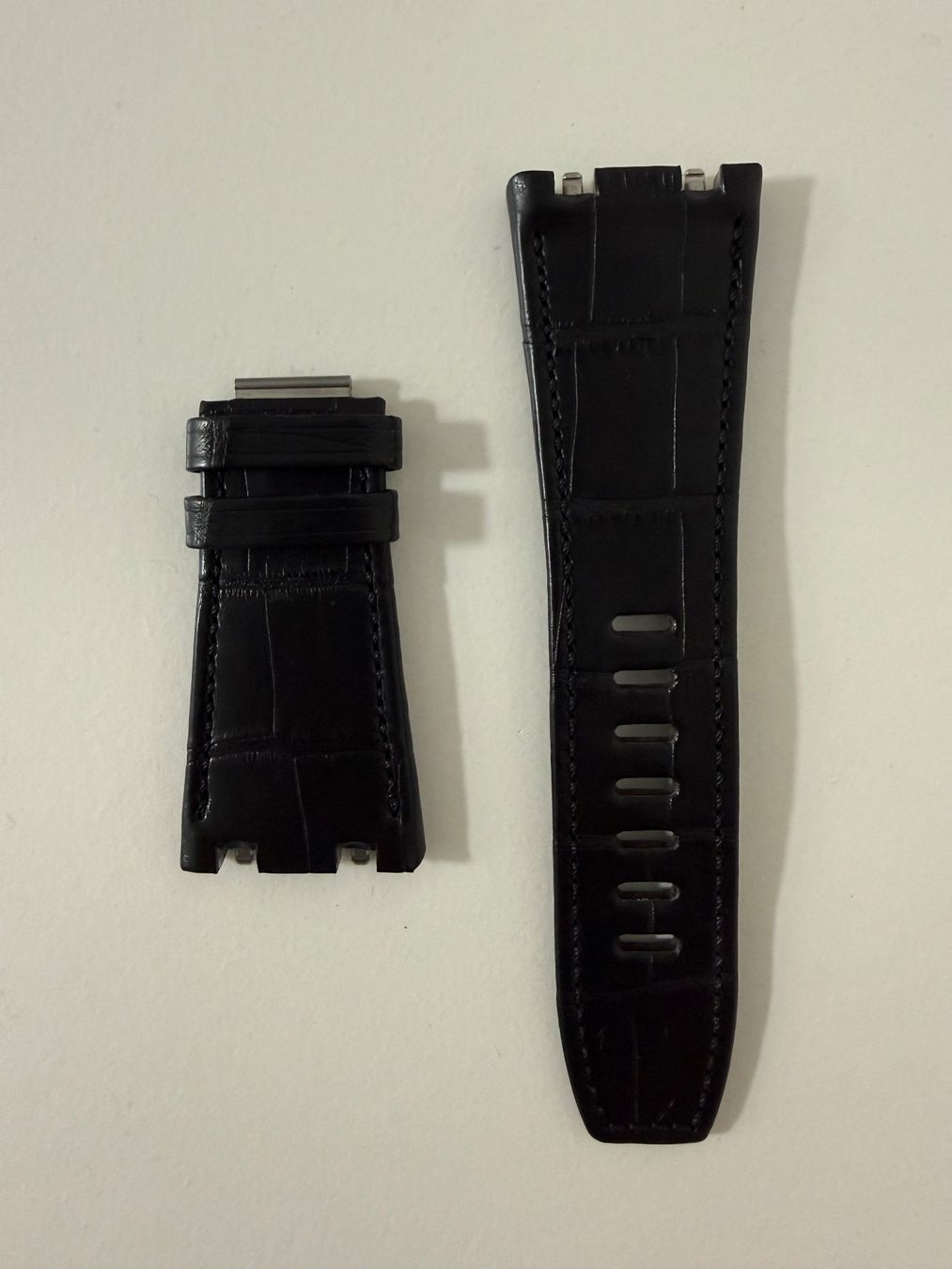 Audemars Piguet Bracciali & Braccialetti: Audemars Piguet Original Strap BRA006674.00 – Nuovo e nell'imballaggio originale da Lugano venduto da onlyshop95