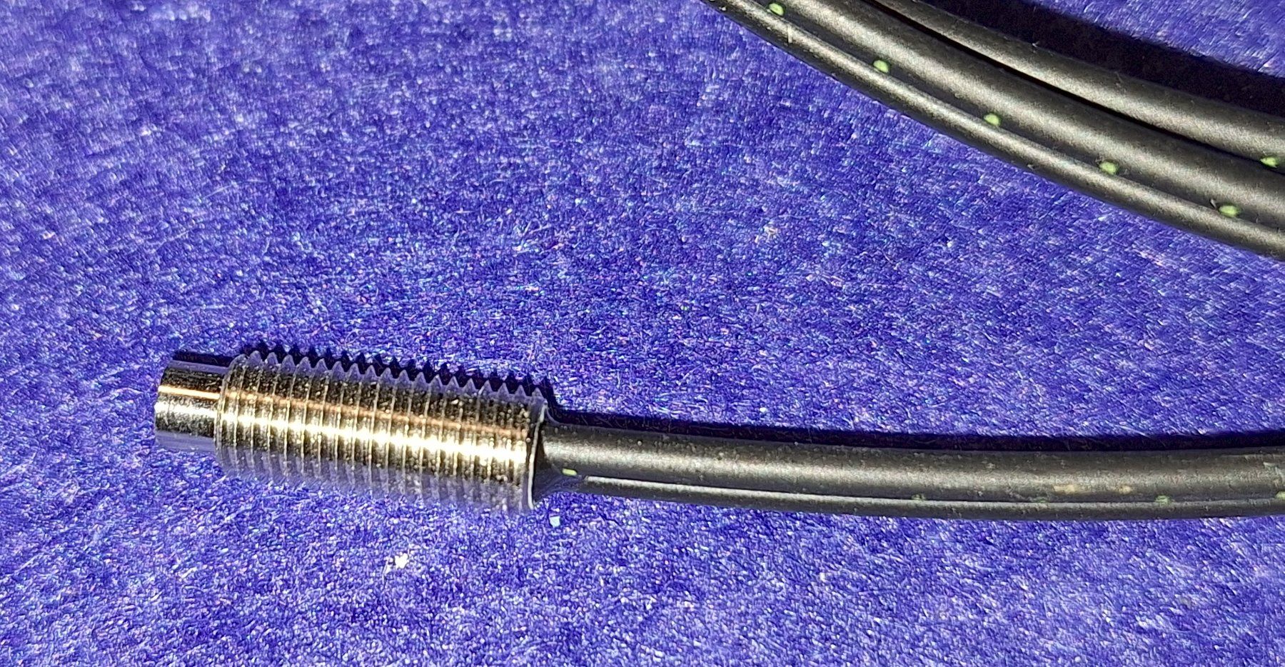 Componenti elettronici: fibre optique neuve keyence FU-6F – Nuovo e nell'imballaggio originale da Bussy FR venduto da 023 1