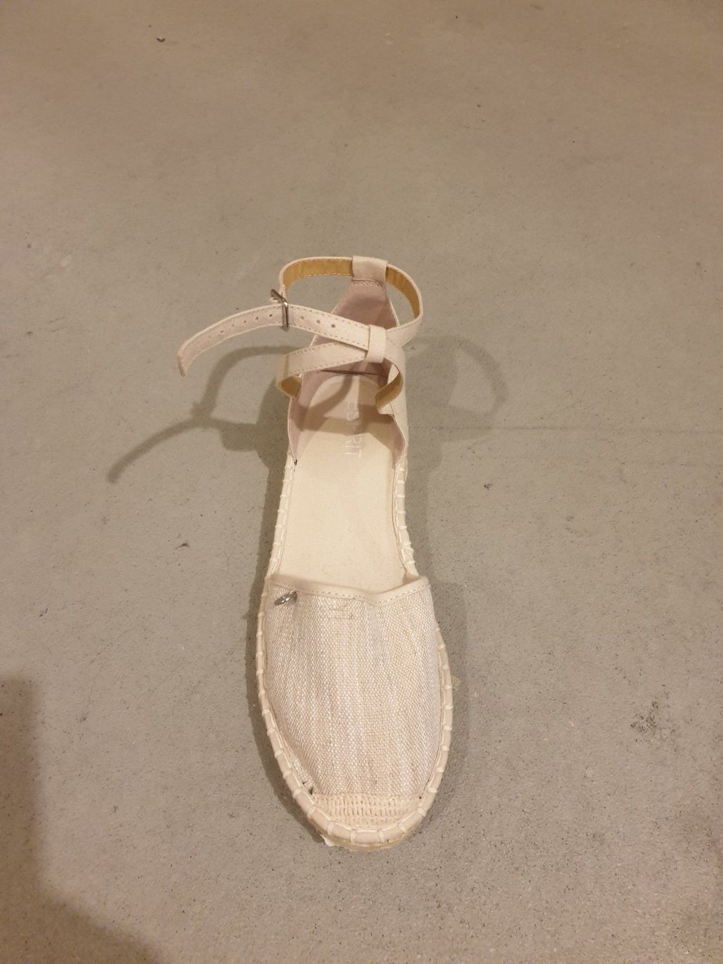 Esprit Damenschuhe: Espadrilles Esprit beige Gr. 42 – Gebraucht aus Pfäffikon SZ von gosia912 3
