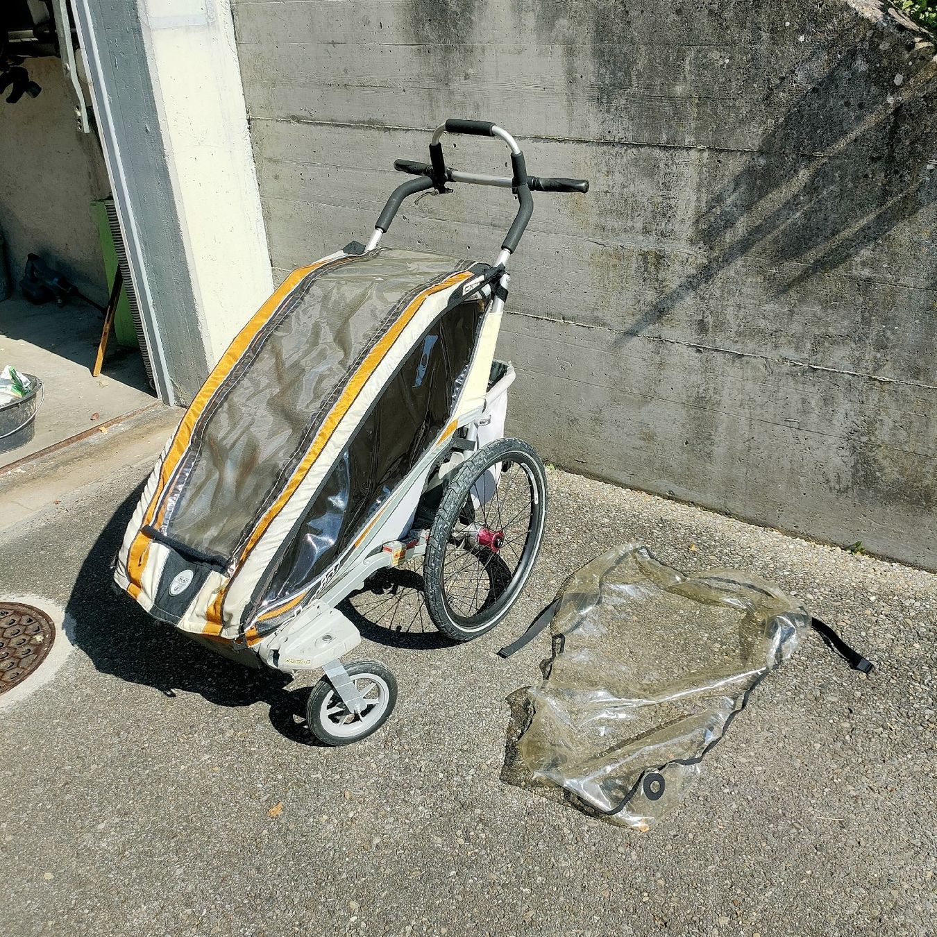 Thule Rimorchi: Chario CX1 mit Zubehör – Difettoso da Ennetaach venduto da Sigrist