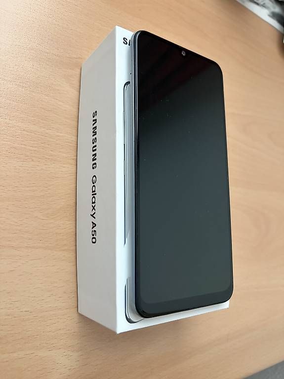 Samsung Handys / Smartphones: Samsung Galaxy A50 – Gebraucht aus Locarno von pet_wzt8 1