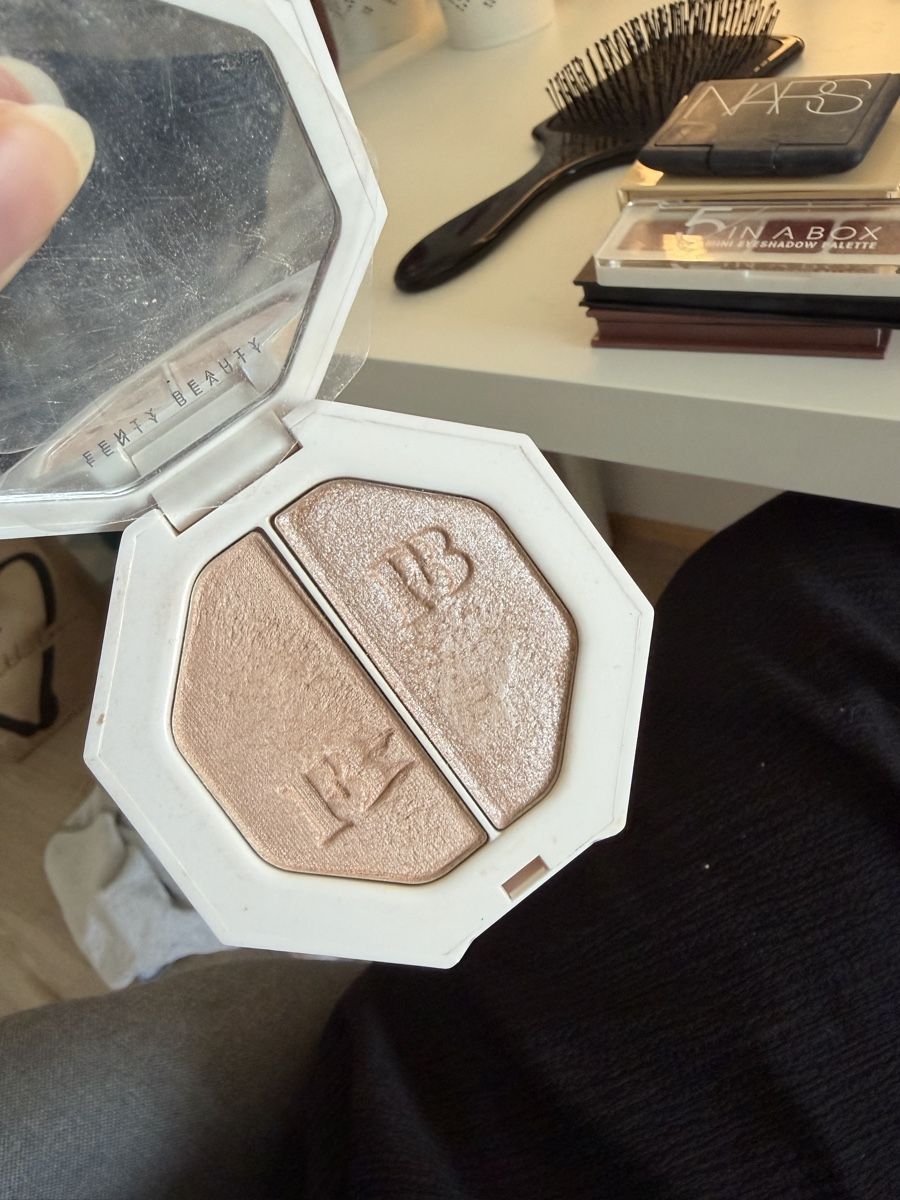 Nars Make-up: Make up Set (Fenty Beauty, Nars, Benefit) – Gebraucht aus Rütihof von liv_k2bp 2