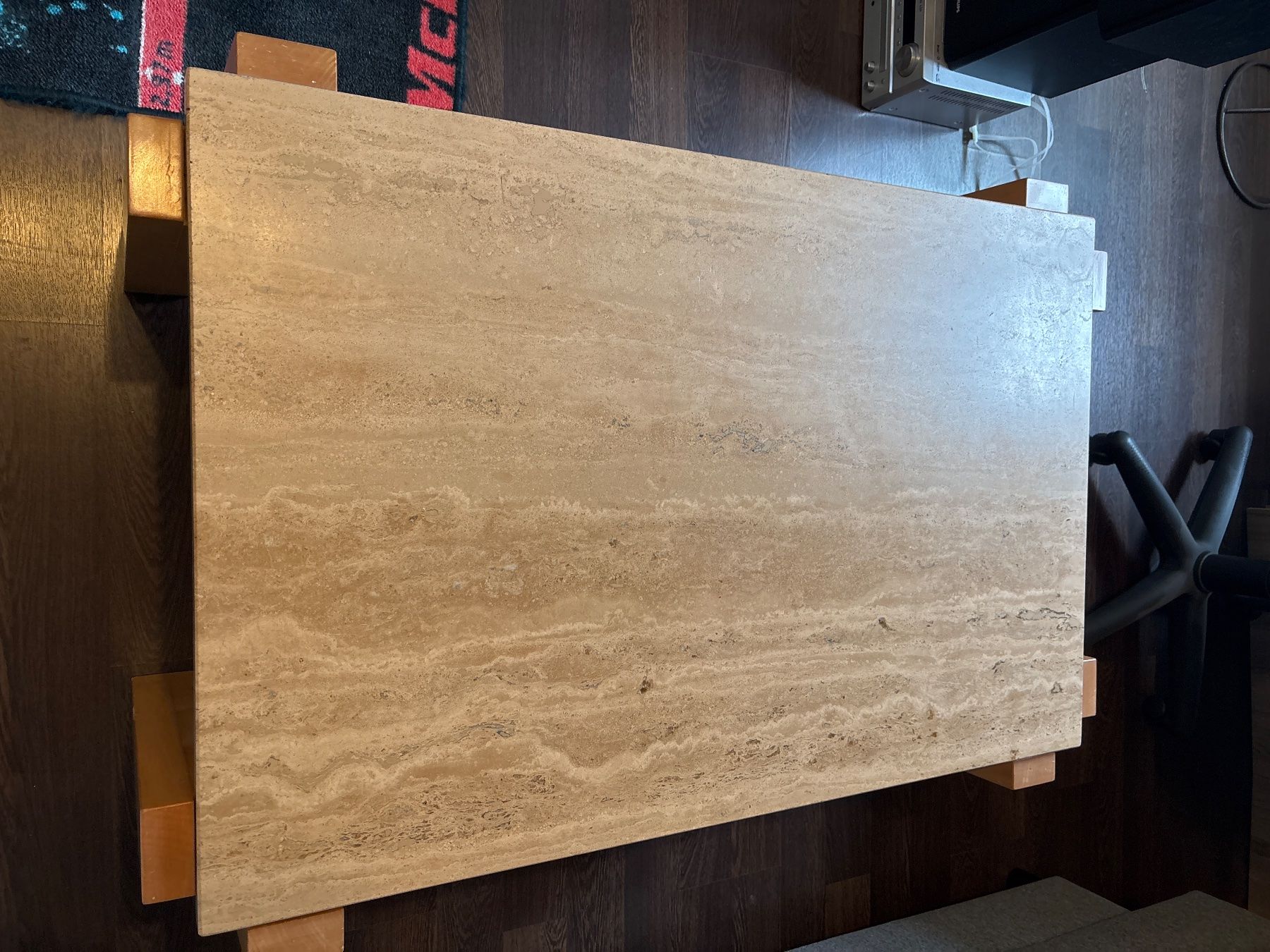 Tables: Massiv Stein Tisch – D'occasion à Brütten par Stinkerli