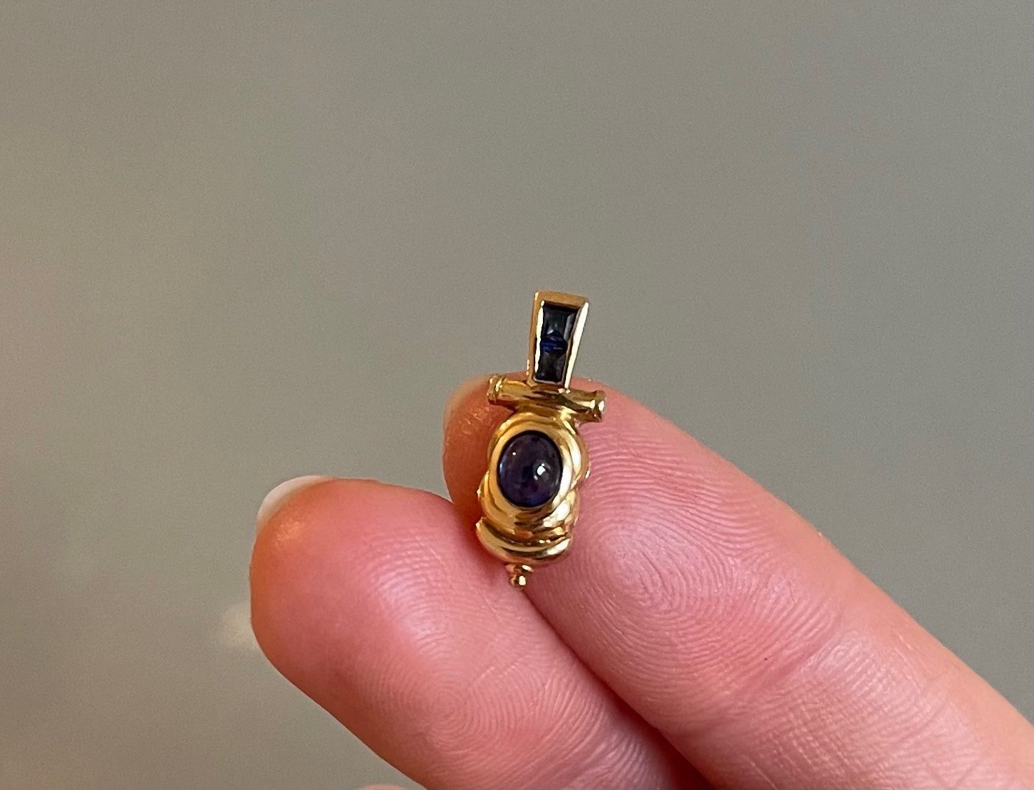 Ciondoli: Pendentif or jaune 18k  avec Saphirs – Usato da Genève venduto da Annilu 1