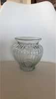 Glas Vase geriffelt klein gebraucht