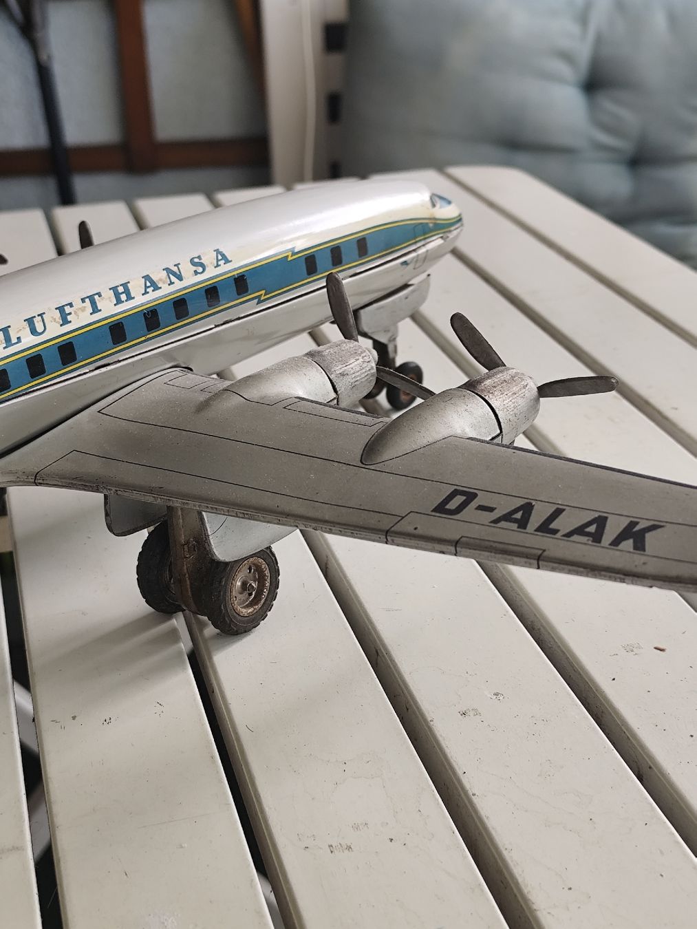 Lufthansa Modellbausätze & Standmodelle: 100 Jahre Lufthansa super Constellation blech Flieger – Gebraucht aus minusio von bierbrauer 4