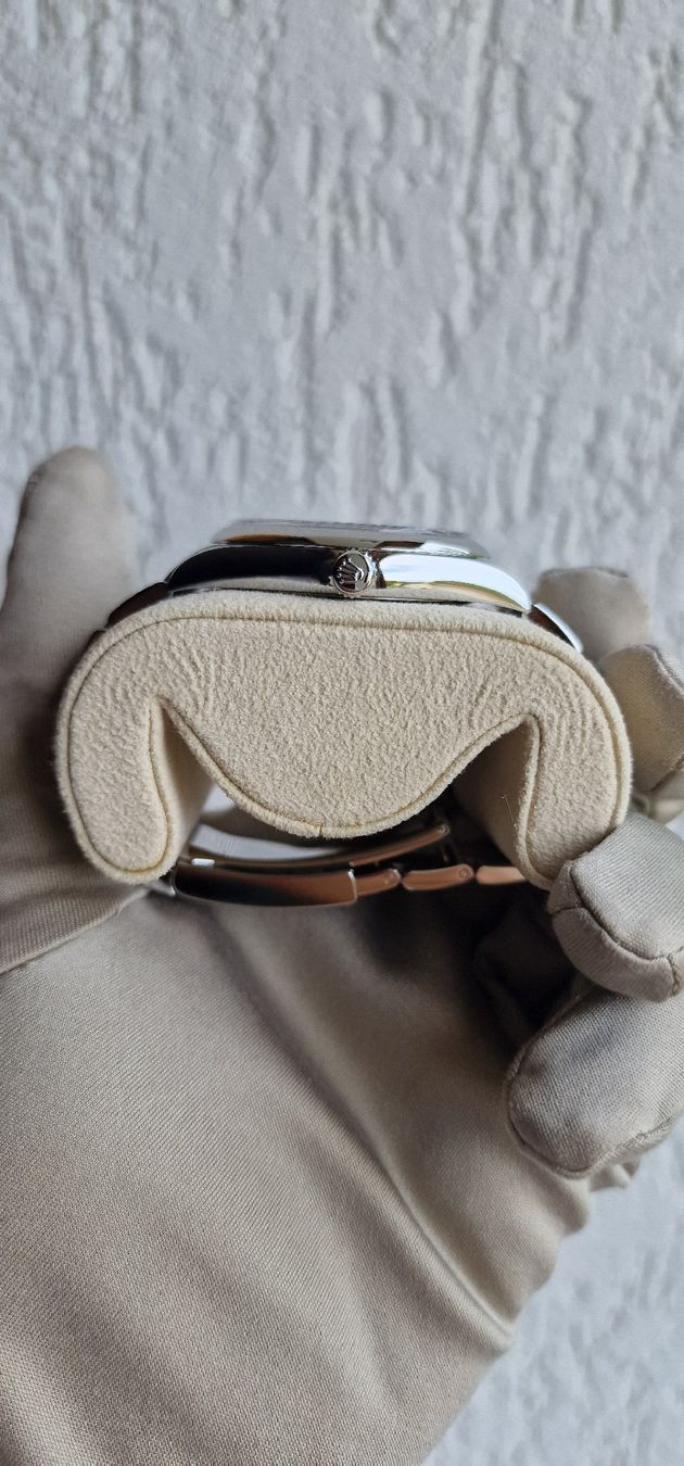 Rolex Orologi: Rolex Oyster Perpetual 41 vert 124300 - Set Complet Garantie – Nuovo (secondo la descrizione) da Vernier venduto da dyl_8v8k 8