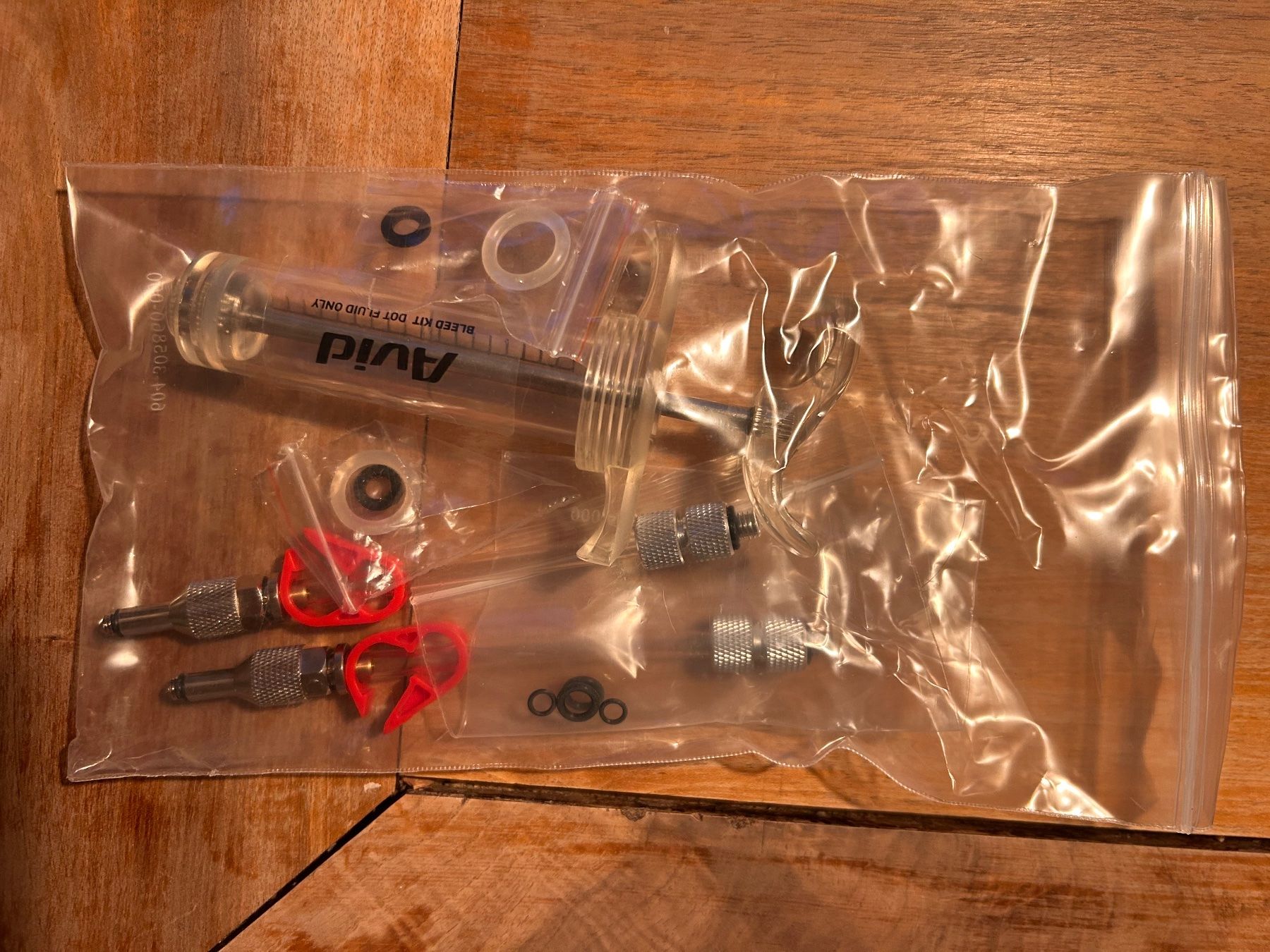 Tutti gli attrezzi: Avid Professional Bleed Kit – Nuovo (secondo la descrizione) da Zürich venduto da Sam_2x7q 1