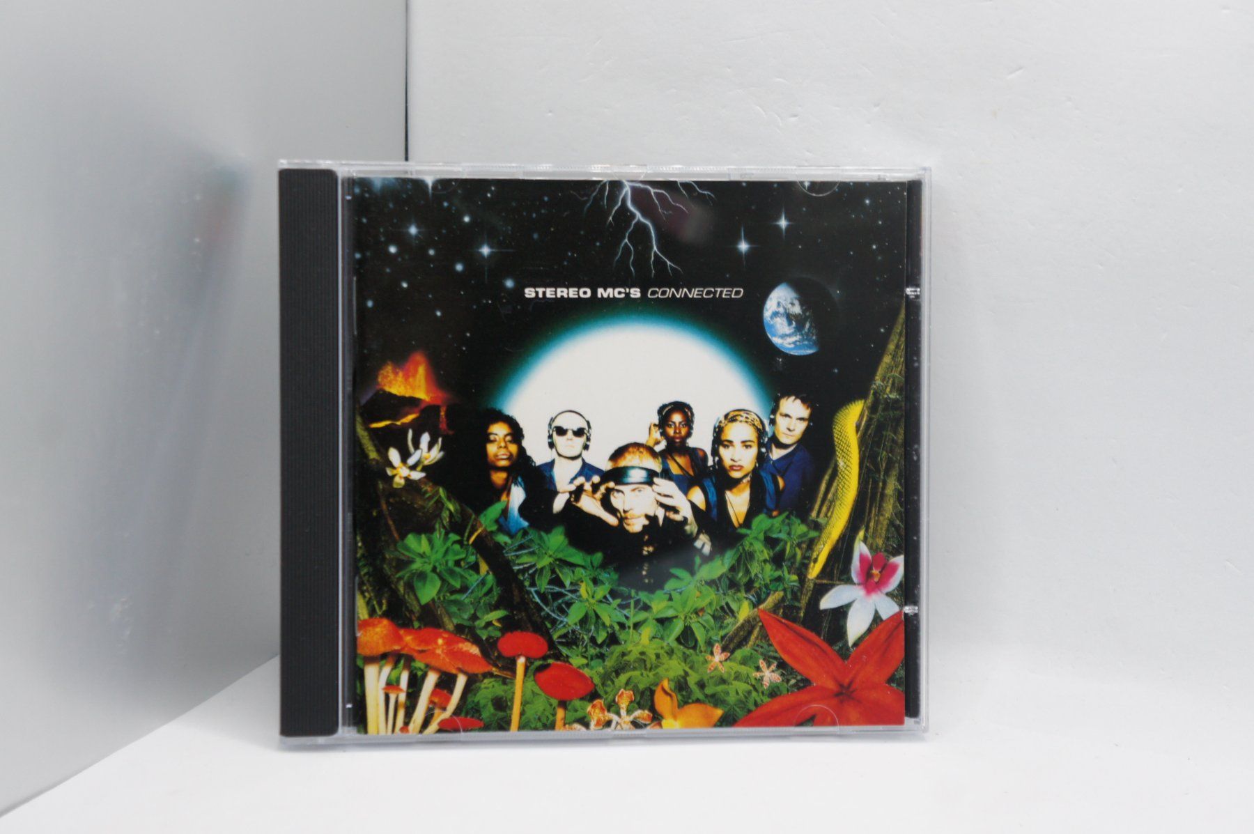 CD: CD Stereo MC's – Connected – Usato da Ernetschwil venduto da luisvonerni