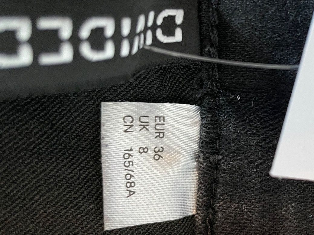 Pantaloni: Kurze Hosen Grösse 176 – Usato da Neuenkirch venduto da balani 2