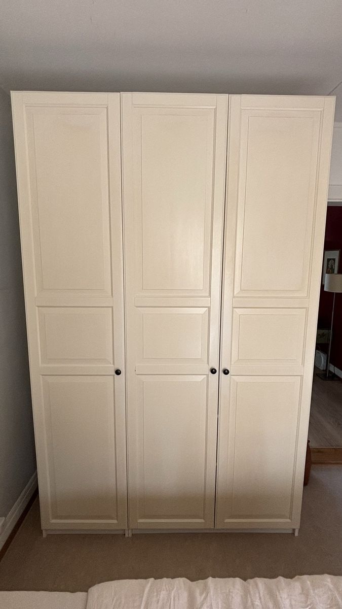 Schränke: Kleiderschrank Ikea PAX – Gebraucht aus Zürich von amidala05