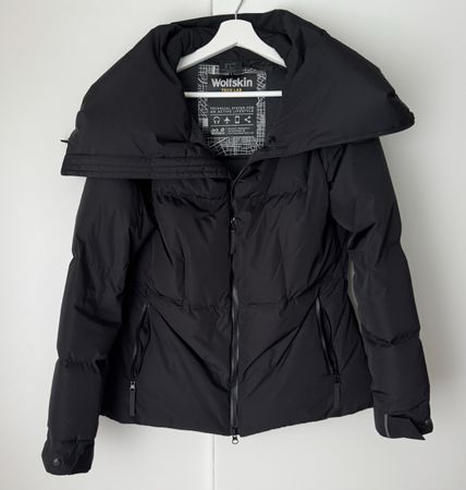 NEUE Schwarze Jack Wolfskin Winterjacke