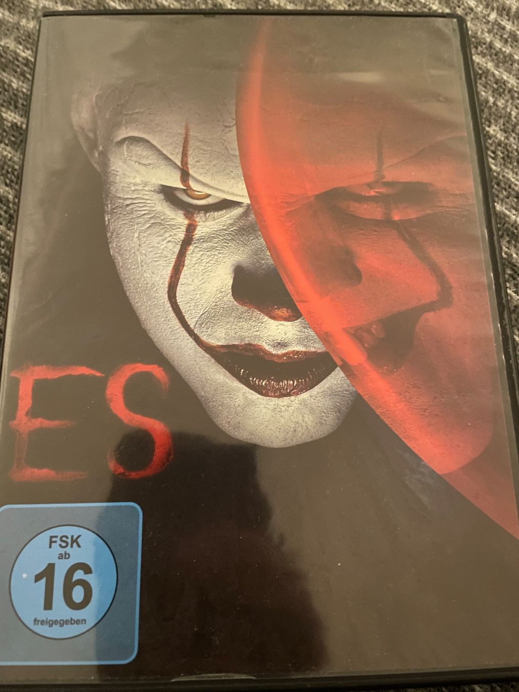 Alle DVDs: Es – Neu (gemäss Beschreibung) aus Dierikon von Butcherboy